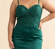 Robe En Satin Émeraude