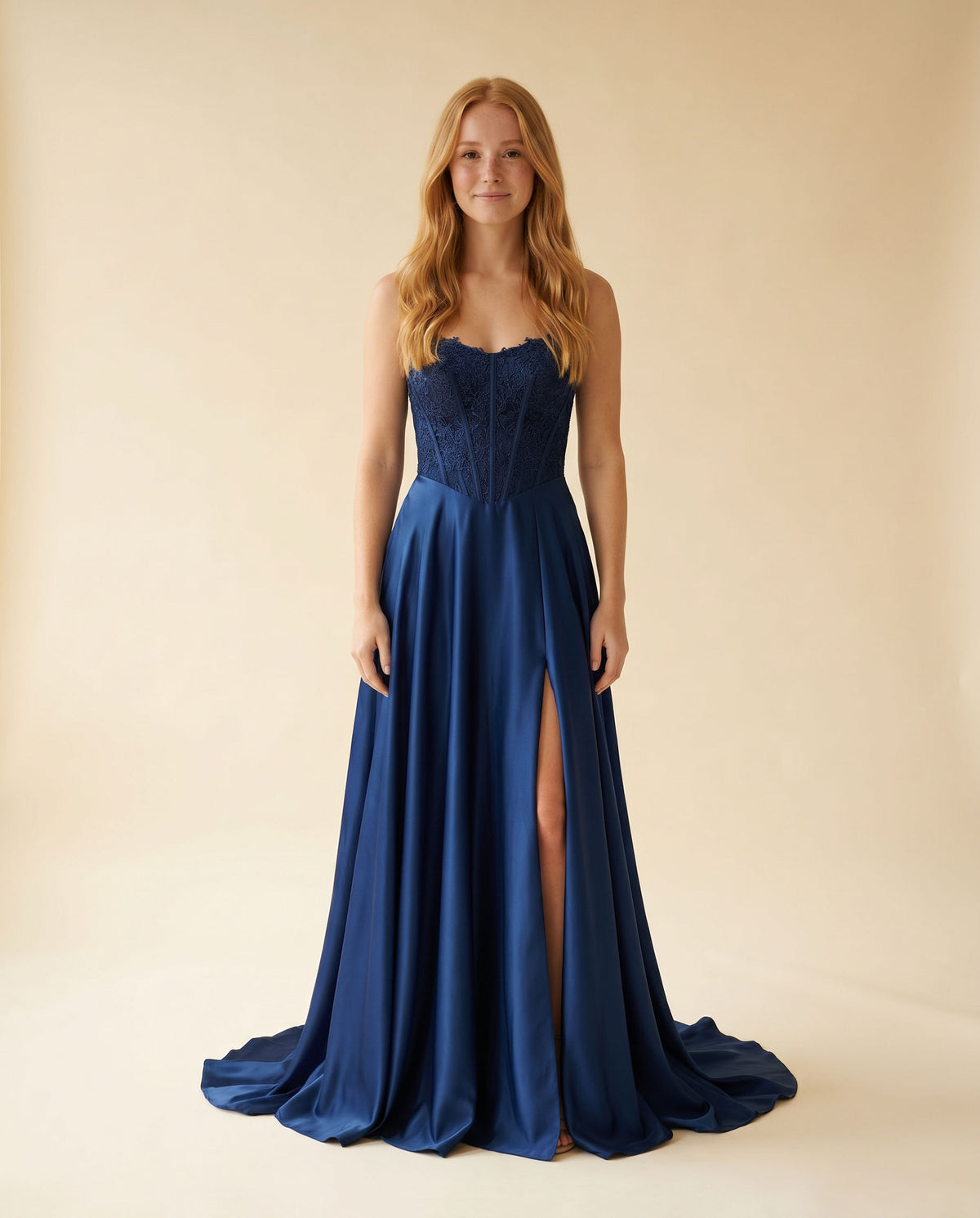 Robe Corset Et Satin Marine