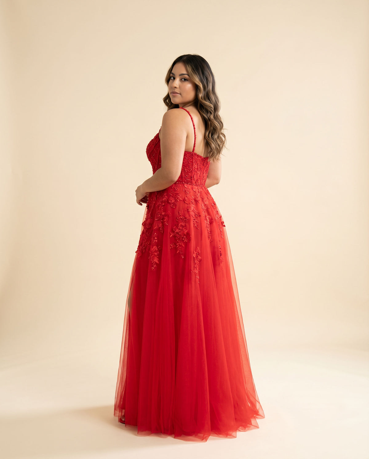 Robe En Tulle Avec Fleurs Rouge