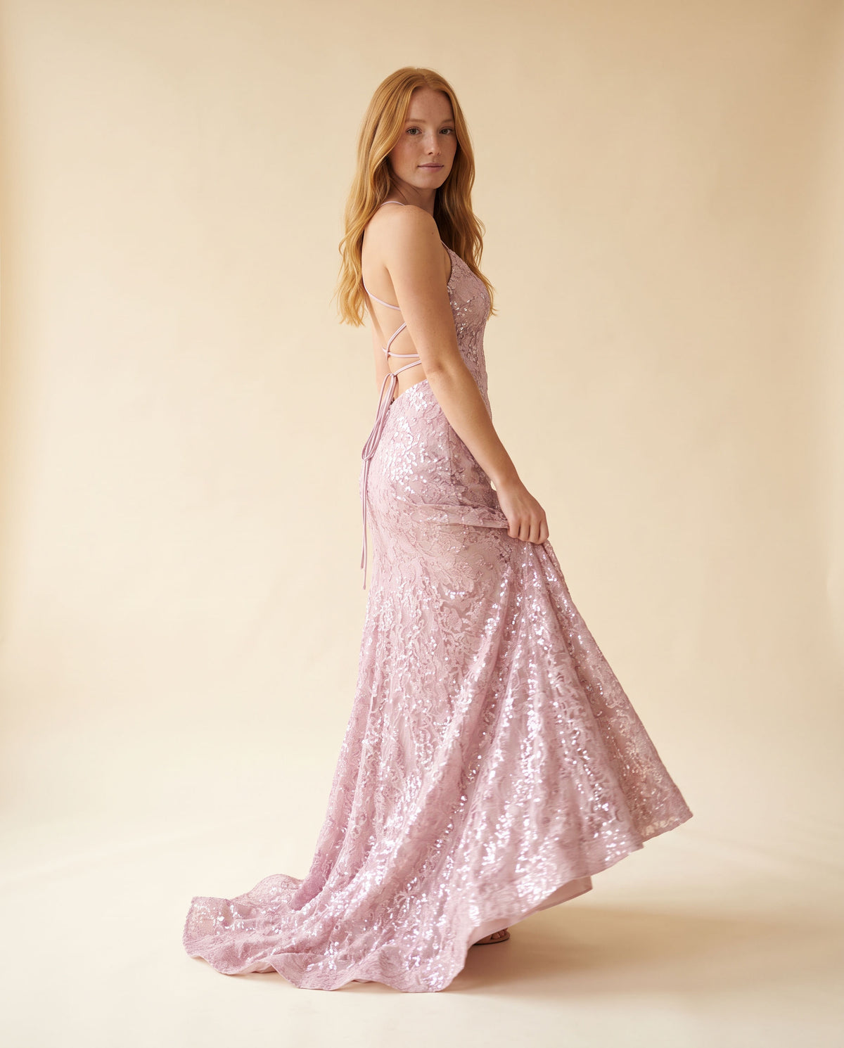 Robe ajustée ajourée brillante Rose