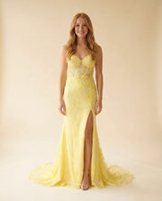 Robe Light Yellow