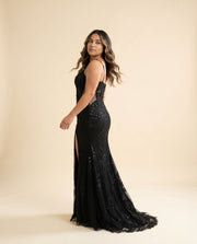 Robe Ajustée Avec Fente Noire