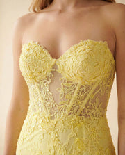 Robe Light Yellow