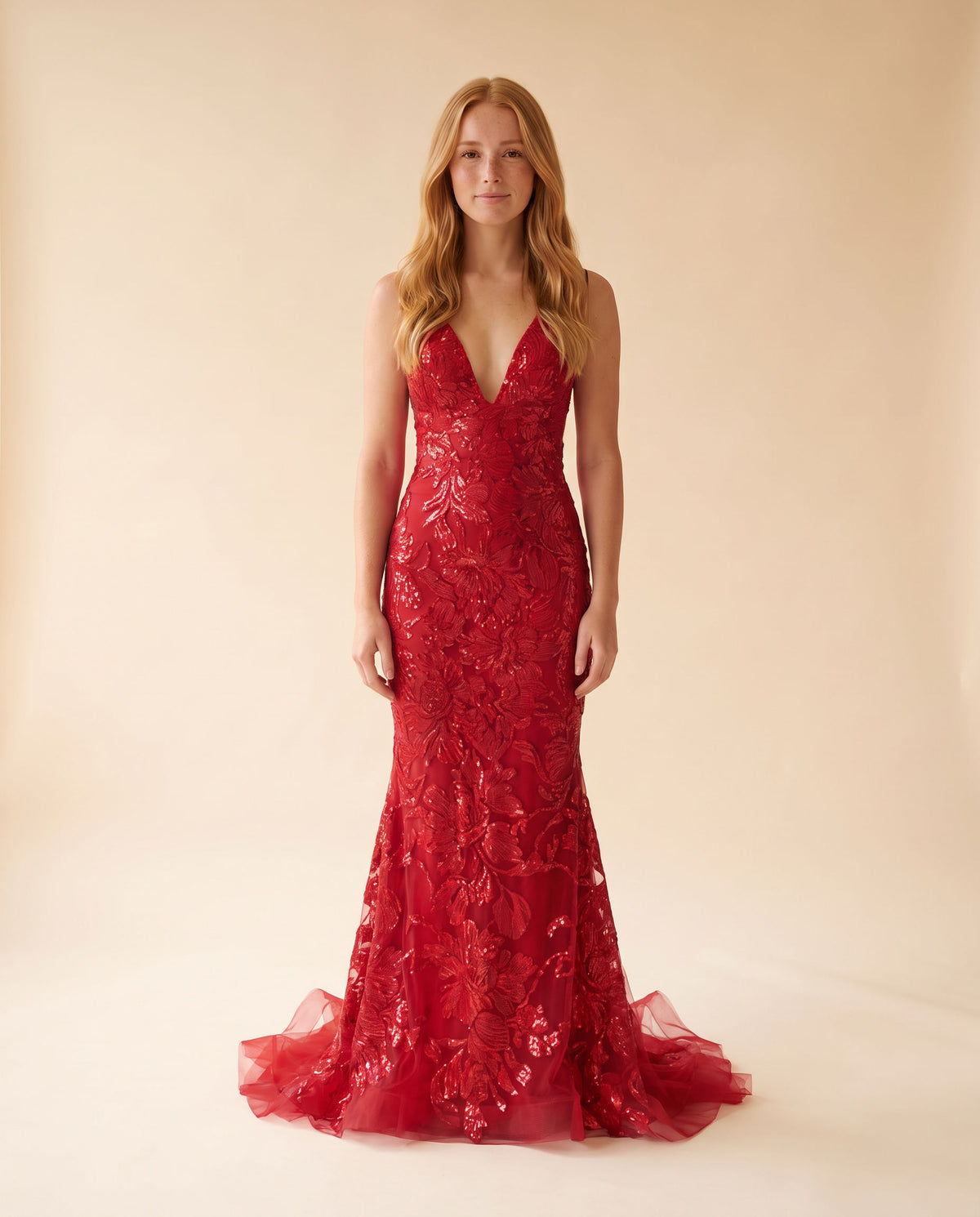 Robe Ajustée Avec Décolleté Rouge