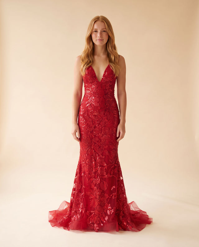 Robe Ajustée Avec Décolleté Rouge
