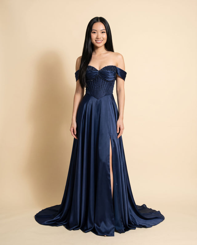 Robe Satinée Et Corset Marine