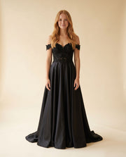 Robe princesse en satin Noire