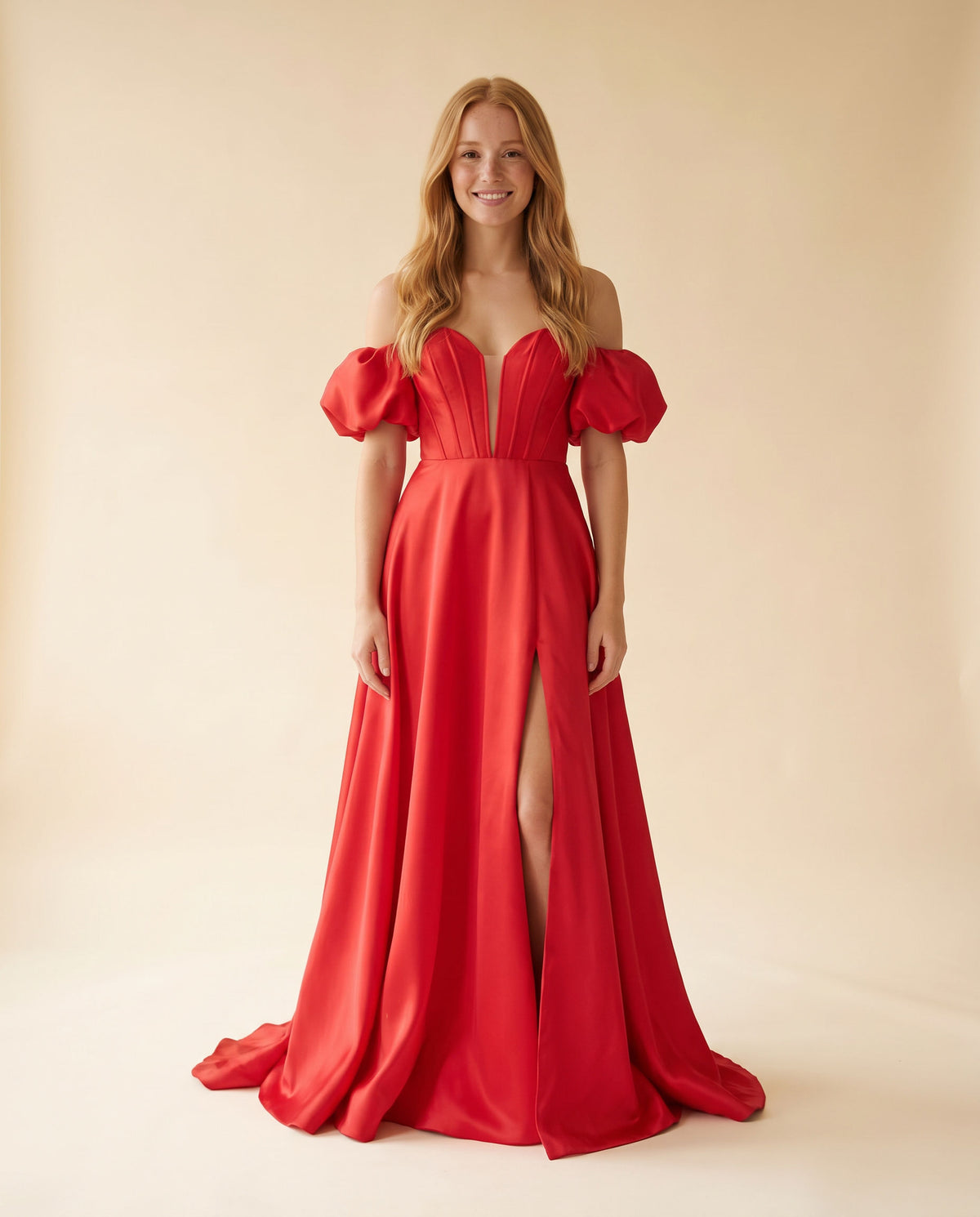 Robe Avec Fente Rouge