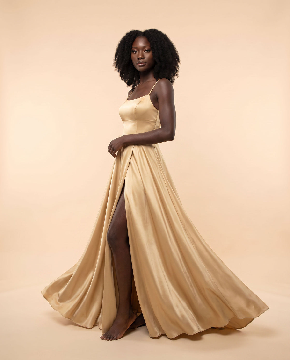 Robe En Satin Nude