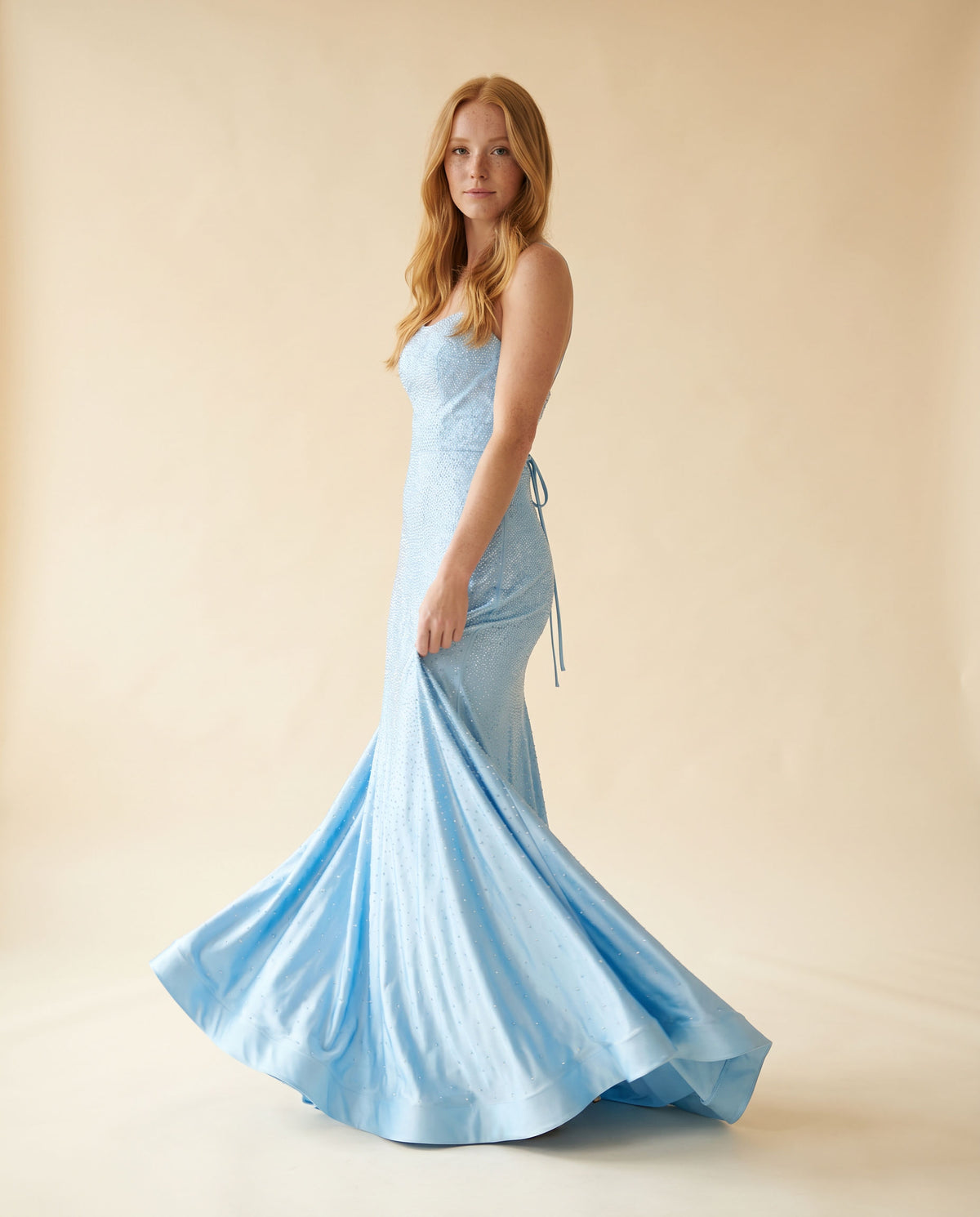 Robe Brillante Noire
