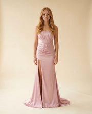 Robe Corset En Satin Rose