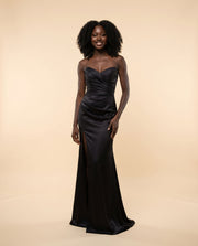 Robe En satin Noire