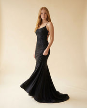Robe Brillante Décolleté Noire