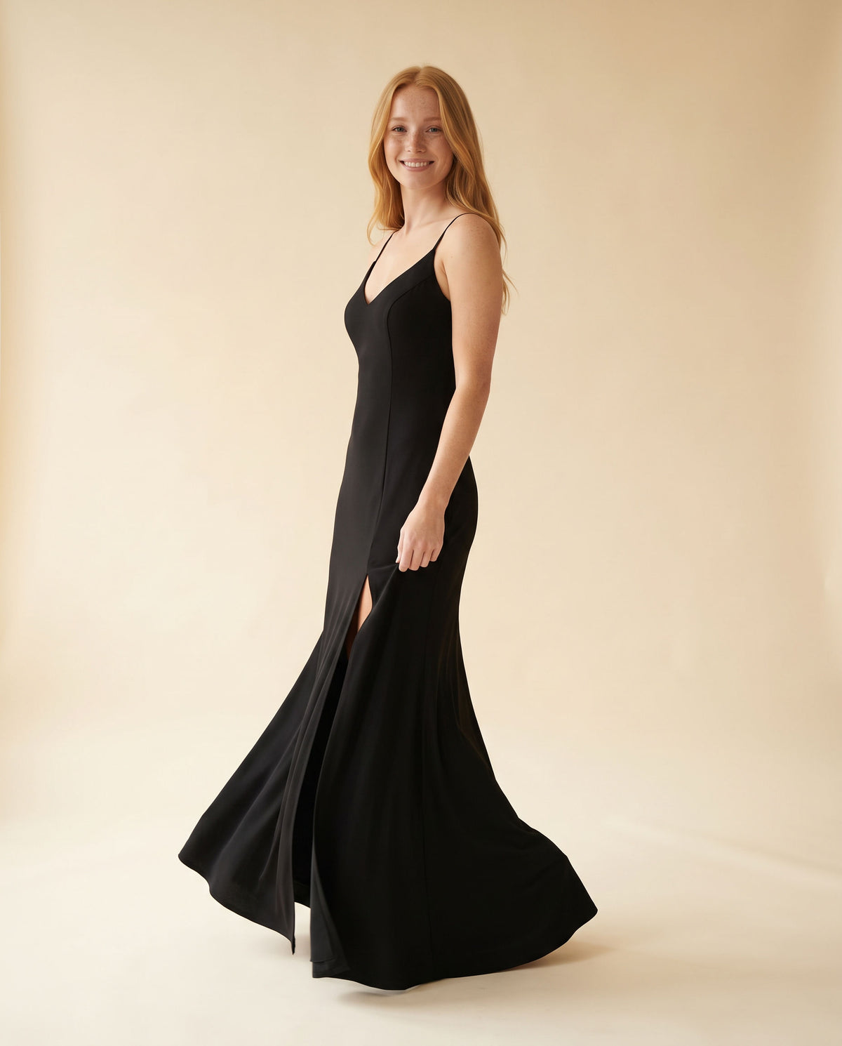 Robe Ajustée Avec Dos Lacé Noire