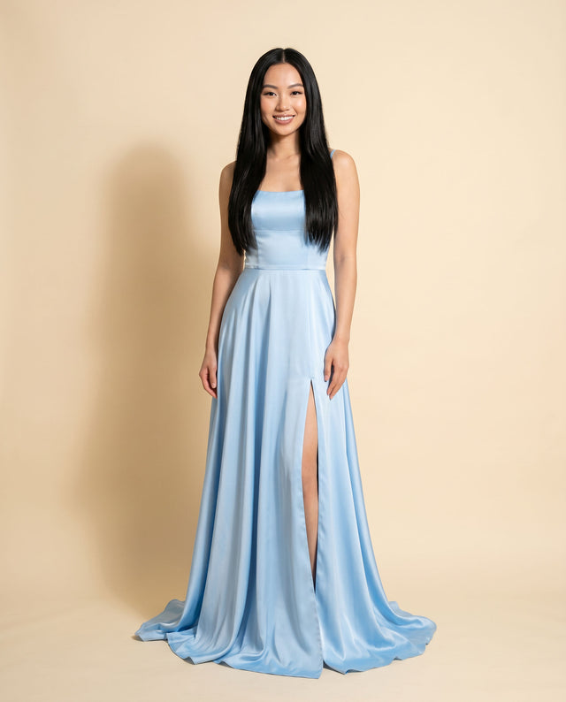 Robe En Satin Bleu Poudre