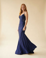 Robe Décolleté Brillante Prune