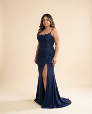 Robe Satinée Avec Fente Marine