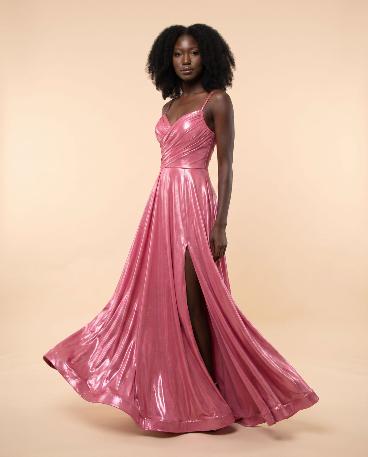 Robe Brillante Avec Fente Rose
