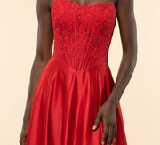 Robe Corset Et Satin Rouge