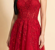 Robe Décolleté Et Dos Lacé Rouge
