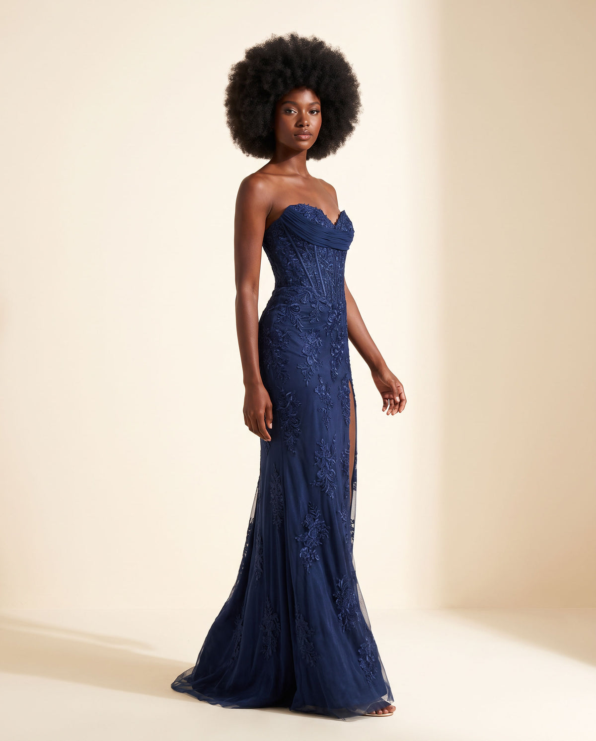 Robe Ajusté Corset Et Fente Marine