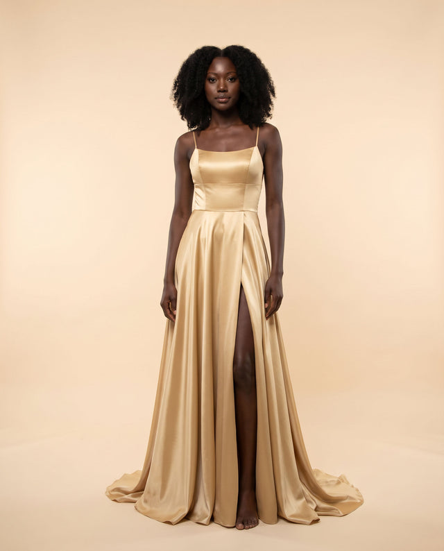 Robe En Satin Nude