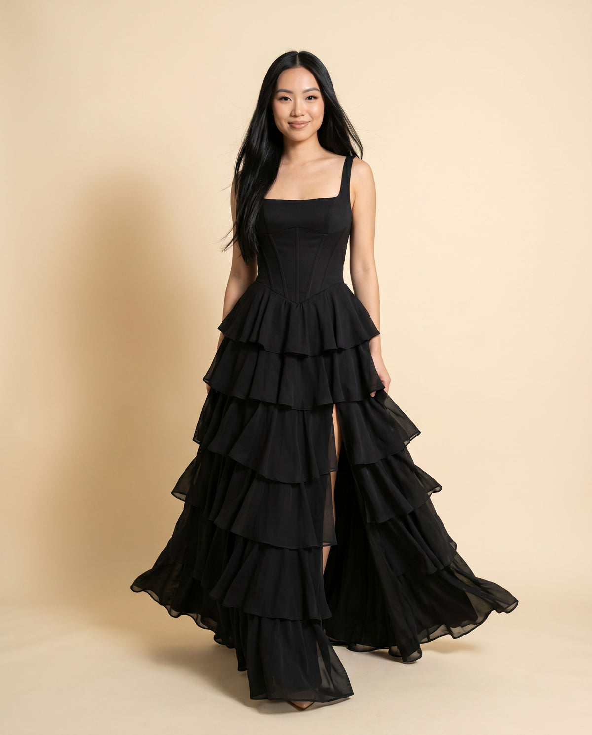 Robe à étages noire