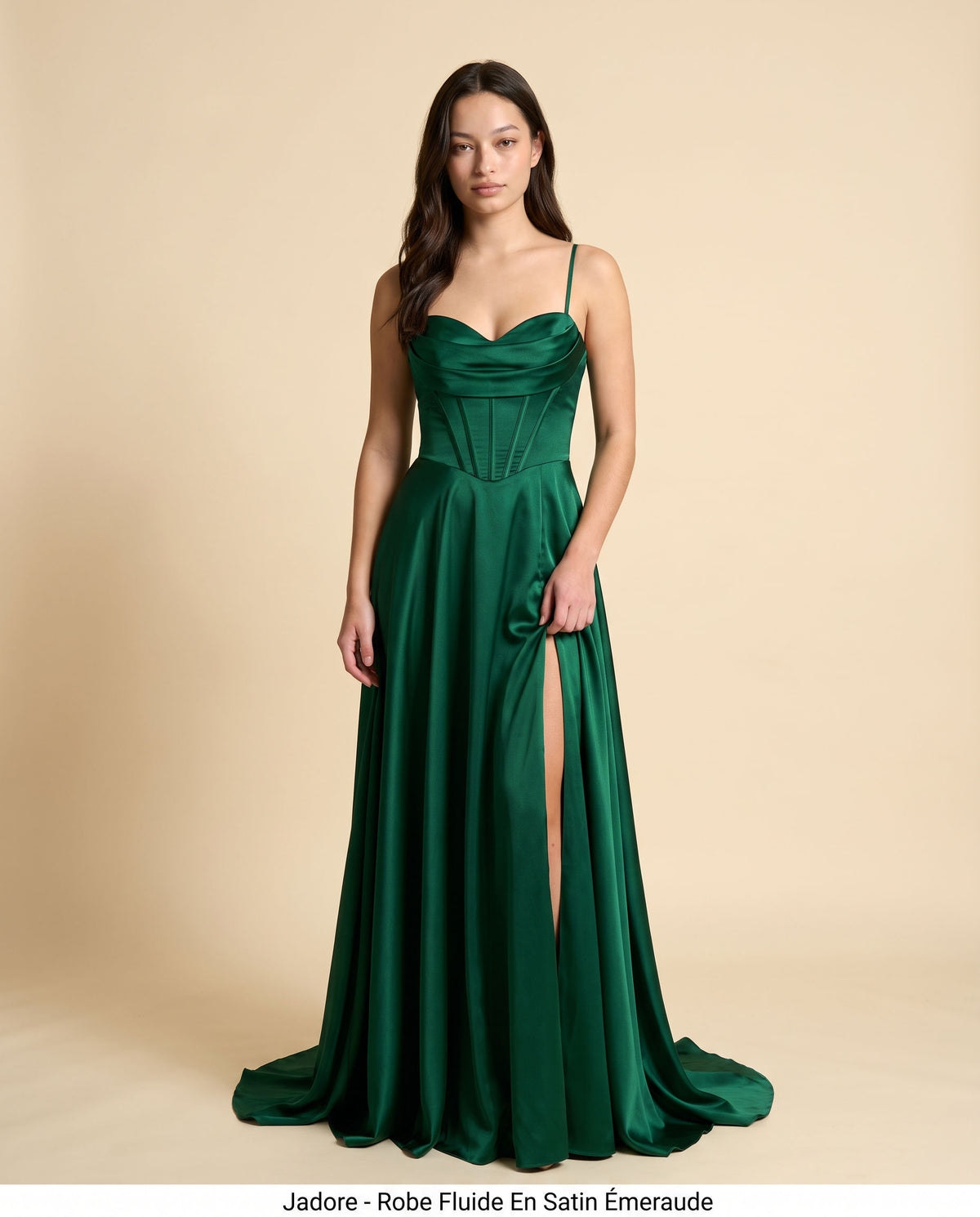 Robe Fluide En Satin Émeraude