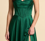 Robe Fluide En Satin Émeraude
