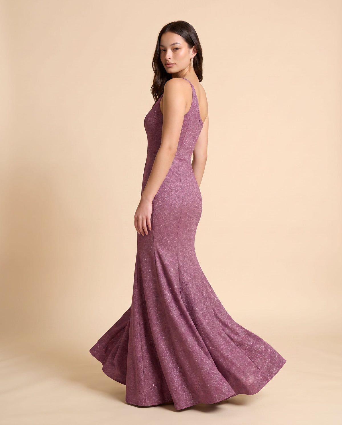 Robe Ajustée Une Bretelle Mauve