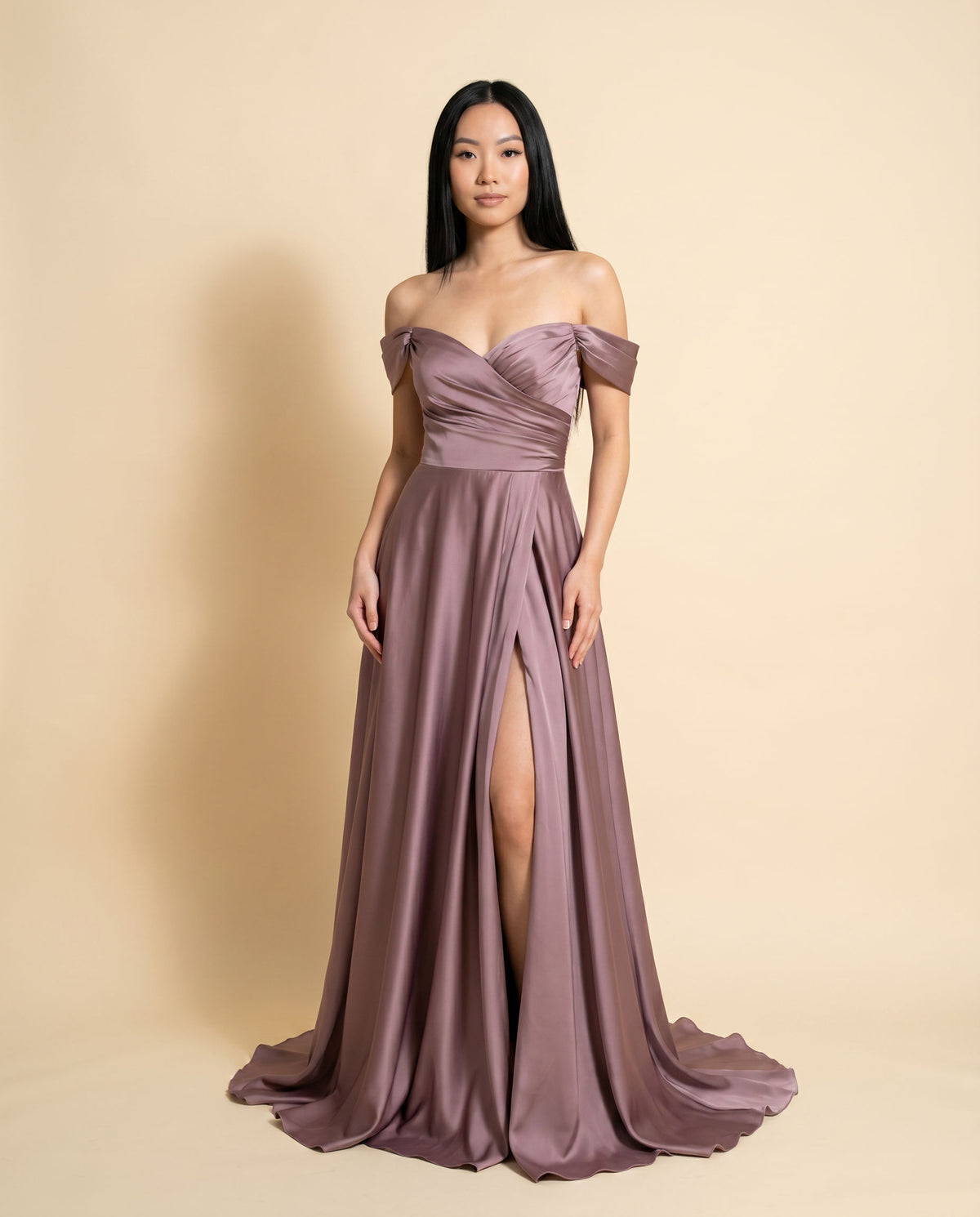 Robe En Satin Violette