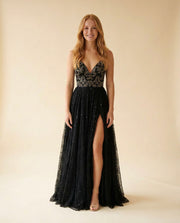 Robe Noire et Or en Tulle