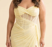 Robe En Chiffon Jaune Pâle