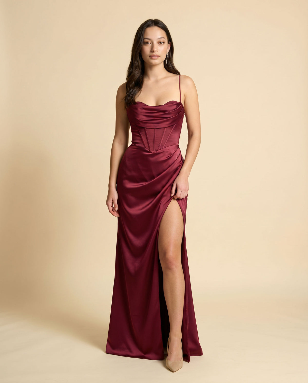 Robe En Satin Avec Dos Lacé Bourgogne