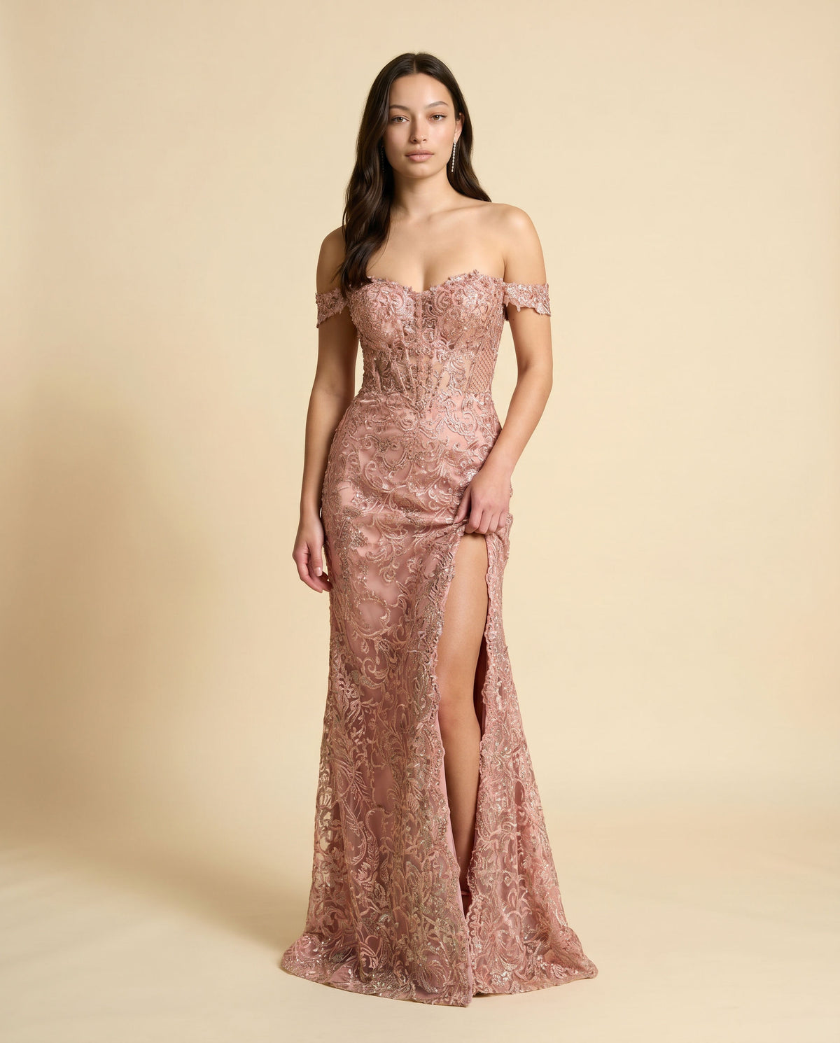 Robe Off-the-shoulder Rose Gold