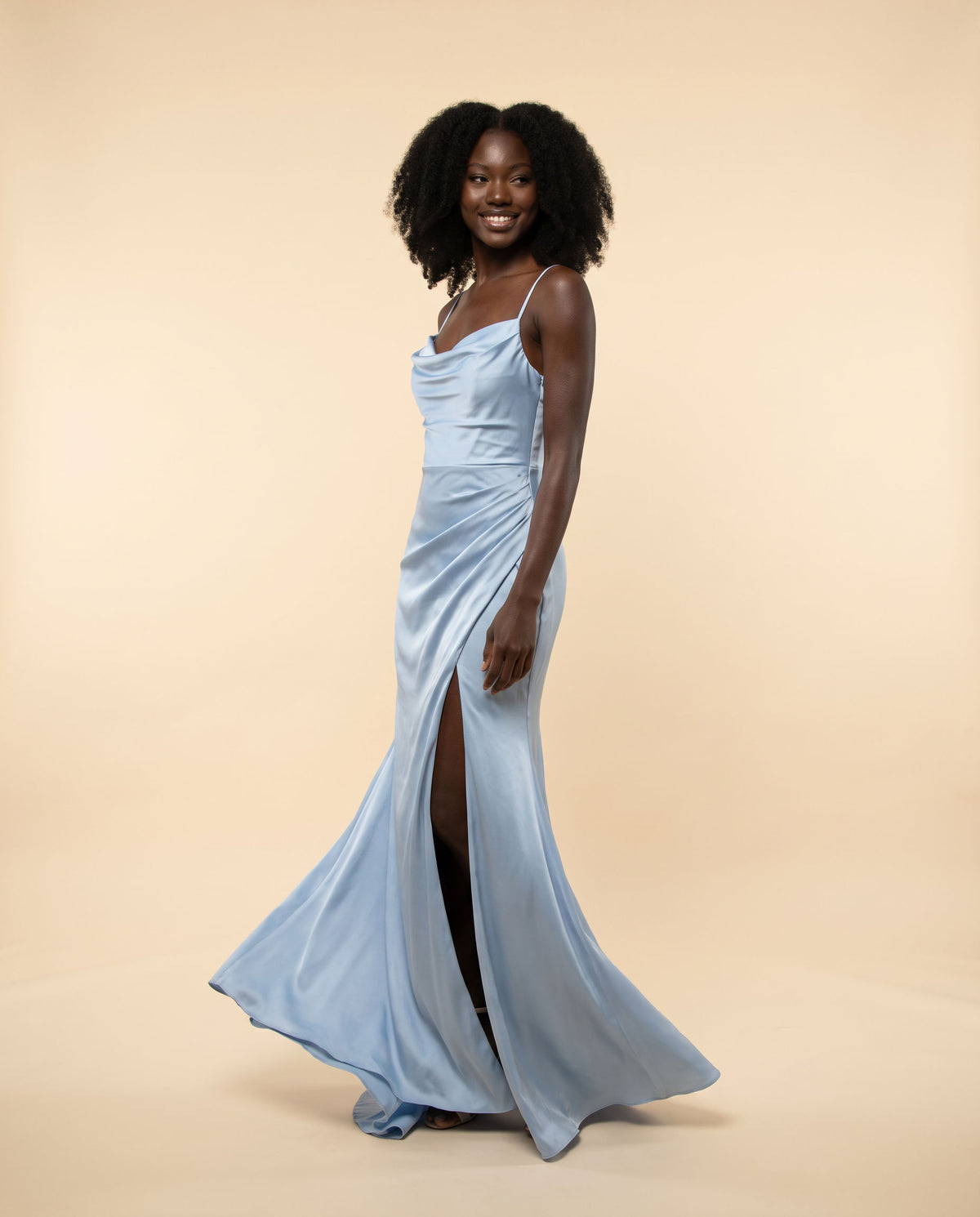 Robe Satinée Bleu Poudré