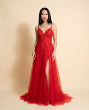 Robe Brodé Avec Fente Rouge