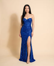 Robe À Paillettes Et Fente Royal