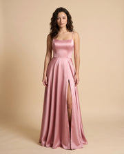 Robe En Satin Rose