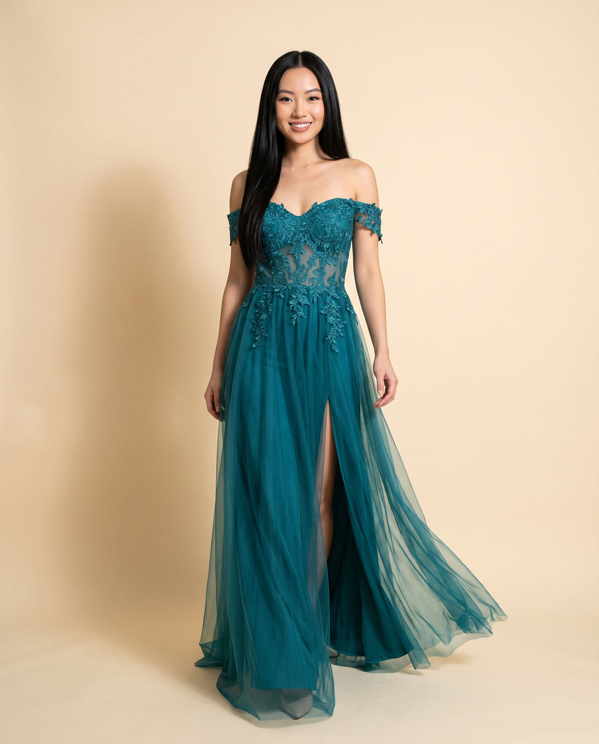 Robe Off-the-shoulder Teal