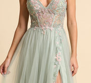 Robe Décolleté Avec Fente Sauge
