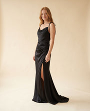 Robe Satinée Noire