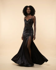 Robe Corset Et Fente Noire