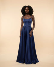 Robe Princesse En Satin Marine