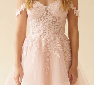 Robe Fluide En Satin Rose Pâle