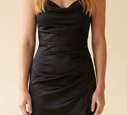 Robe Satinée Noire
