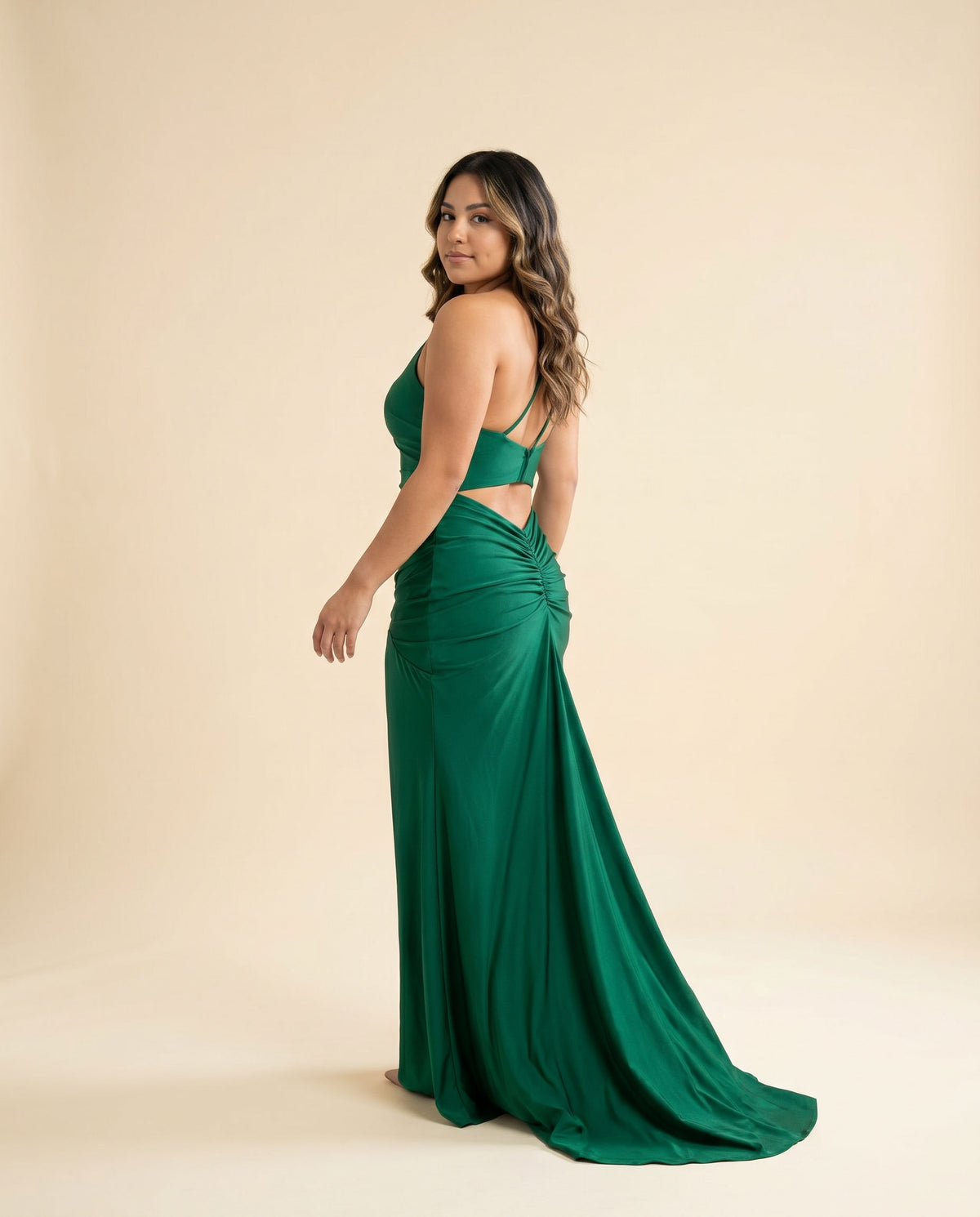 Robe Noire Asymétrique