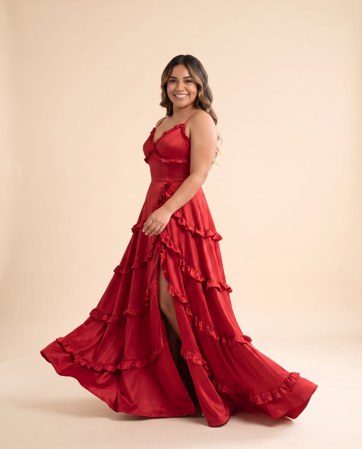 Robe En Satin À Volant Rouge