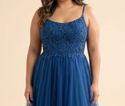 Robe En Tulle Et Broderie Bleu Pâle